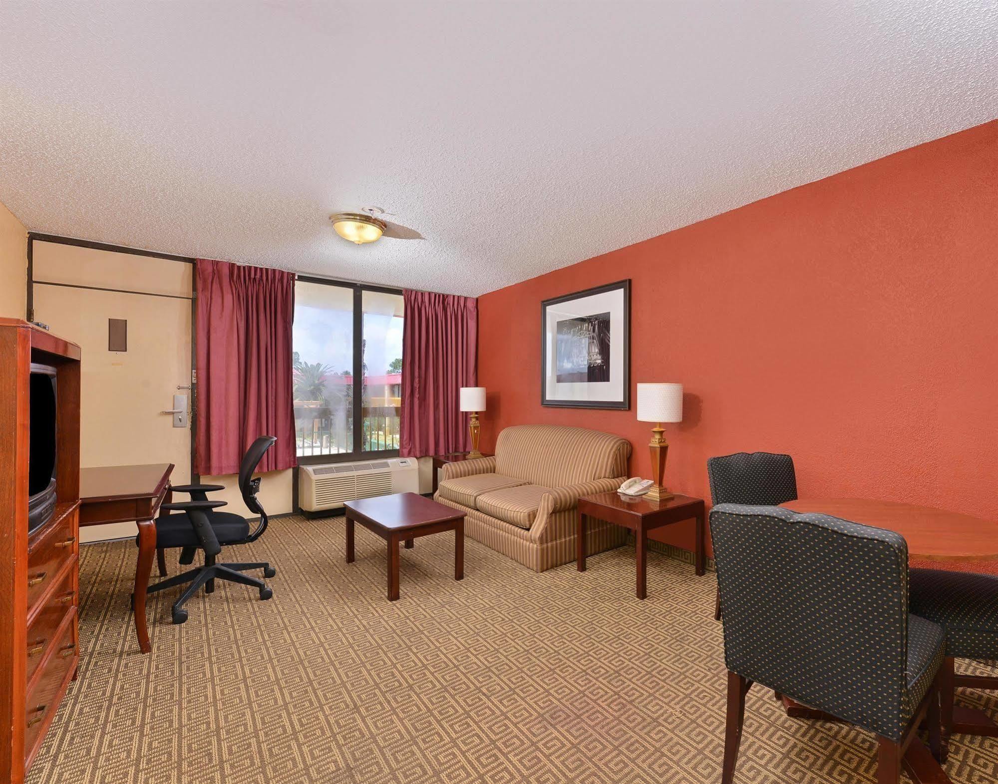 Americas Best Value Inn Downtown Houston Bagian luar foto