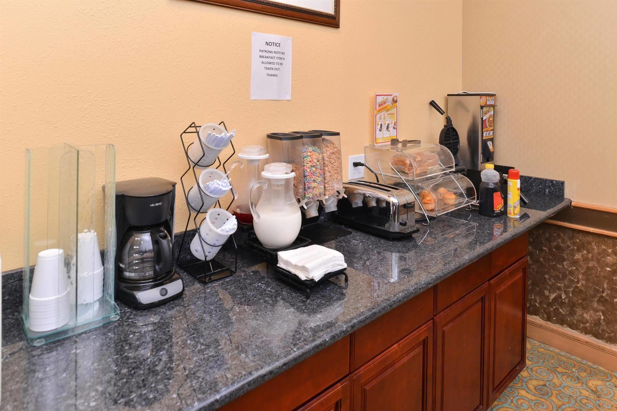 Americas Best Value Inn Downtown Houston Bagian luar foto