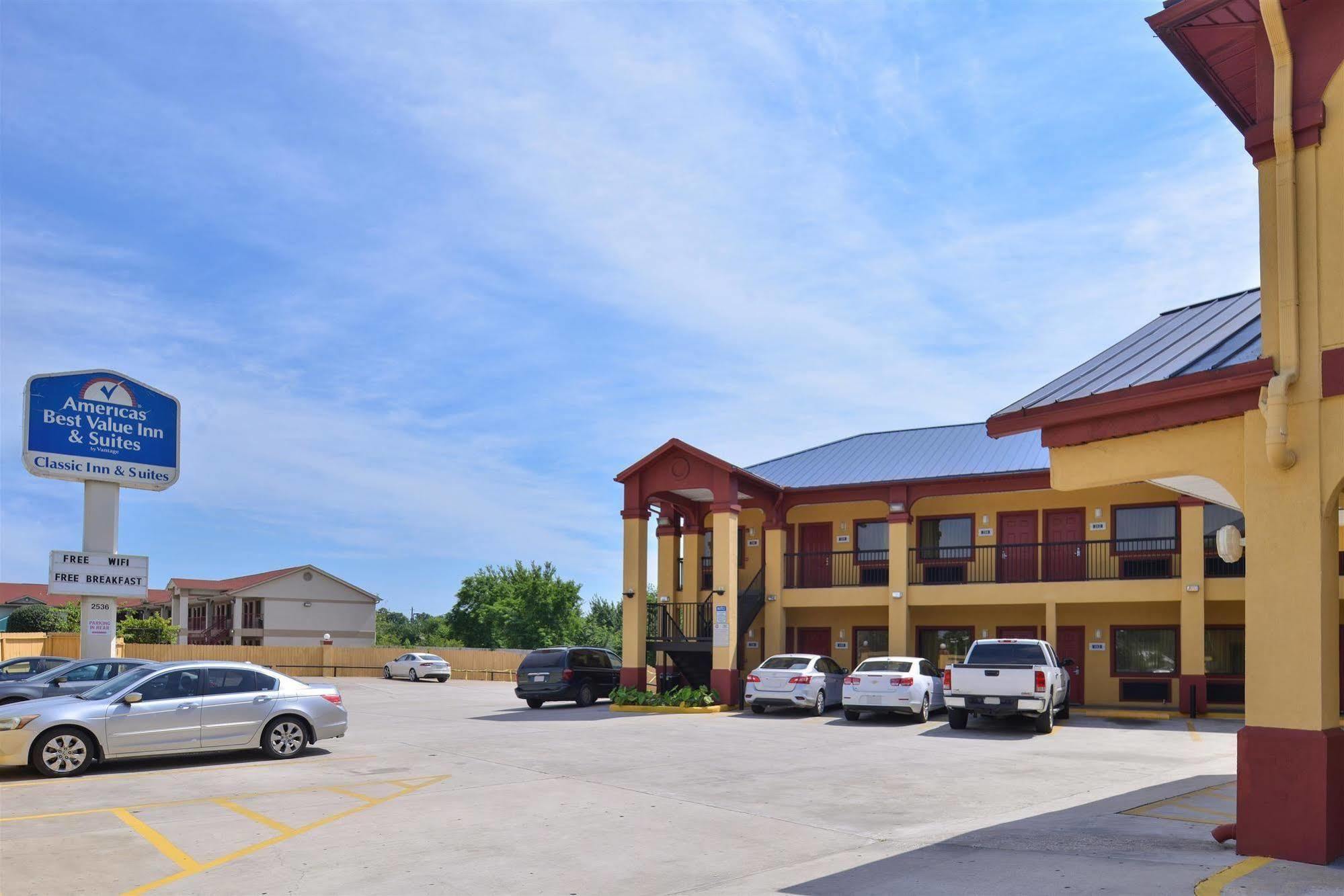 Americas Best Value Inn Downtown Houston Bagian luar foto